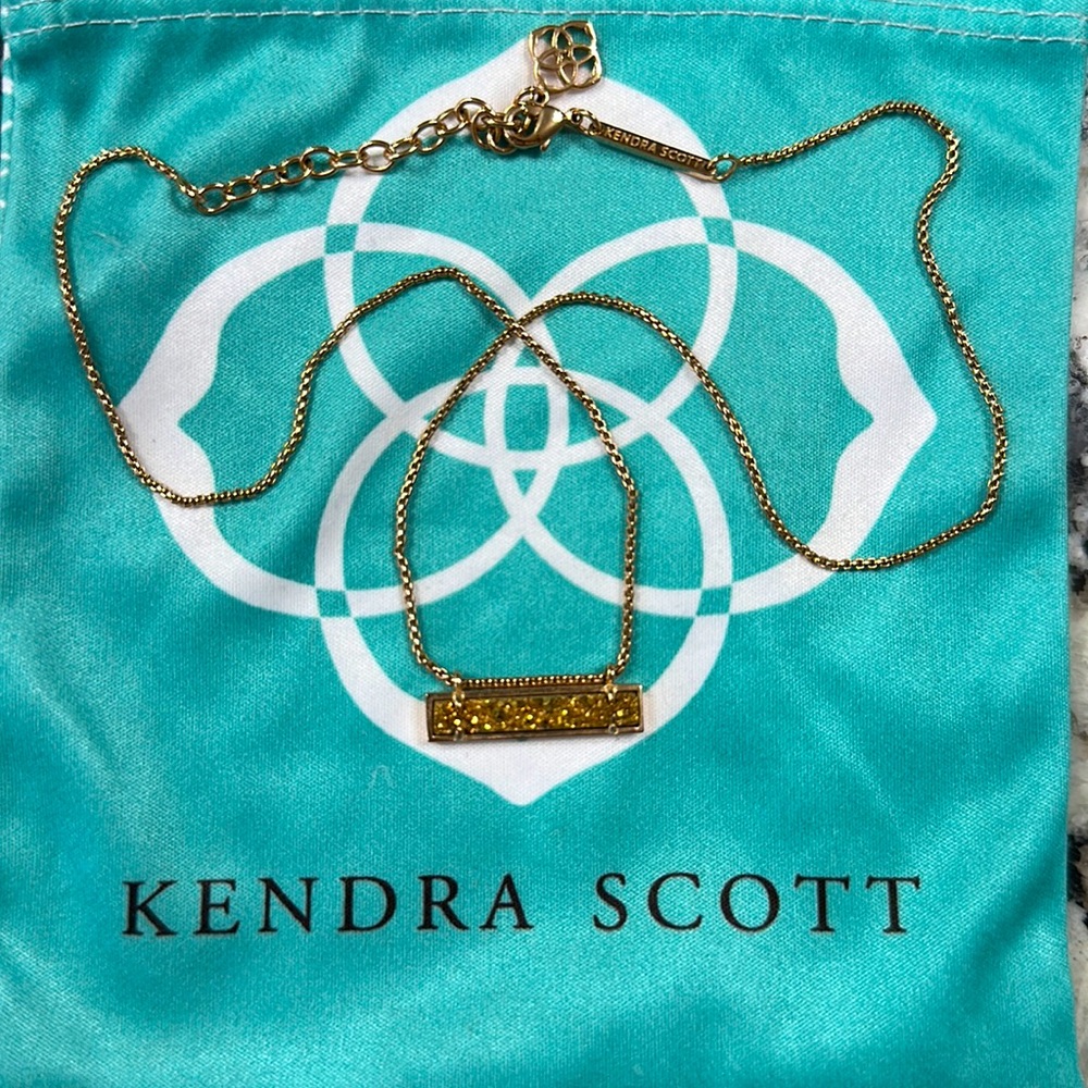 Kendra Scott bar necklace